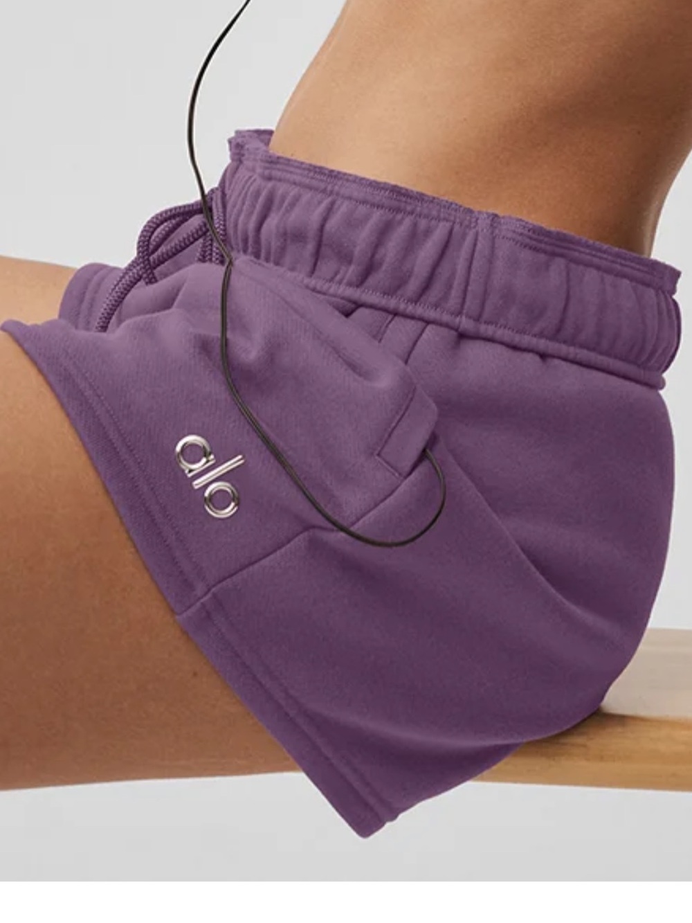 ALO Yoga Accolade shorts in Plum Kiss